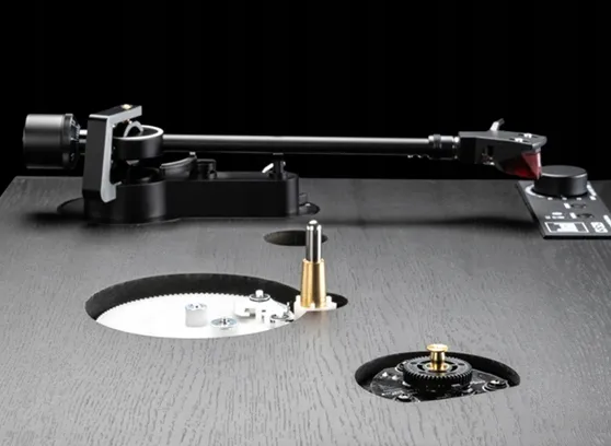 gramofon-dual-cs-529-czarny-szerokosc-produktu-43-5-cm