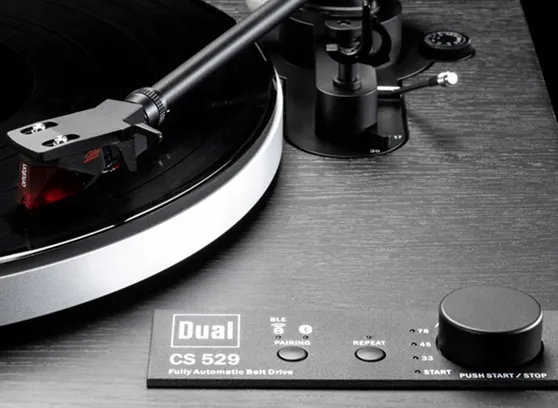 gramofon-dual-cs-529-czarny-glebokosc-produktu-36-7-cm