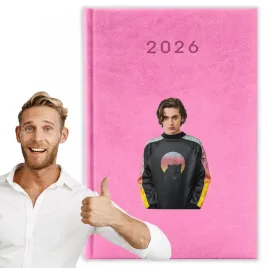 kalendarz-2026-a5-rozowy-planer-niedziele-swieta-imp-timothee-chalamet-02