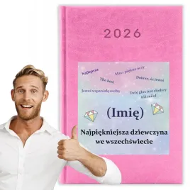 kalendarz-2026-a5-rozowy-planer-niedziele-swieta-dla-dziewczyny-09-imie