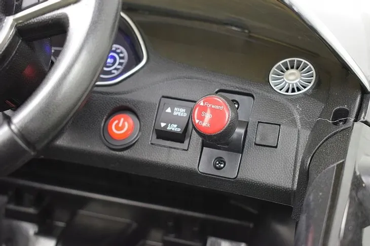 auto-na-akumulator-samochod-dla-dzieci-audi-tt-hit-glebokosc-produktu-103-cm