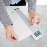 dyspenser-do-folii-szary-material-wykonania-tworzywo-sztuczne