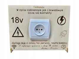 prezent-na-18-urodziny-osiemnastka-tabliczka-grawer-zyczenia-personalizacja
