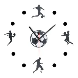 zegar-na-sciane-pilka-nozna