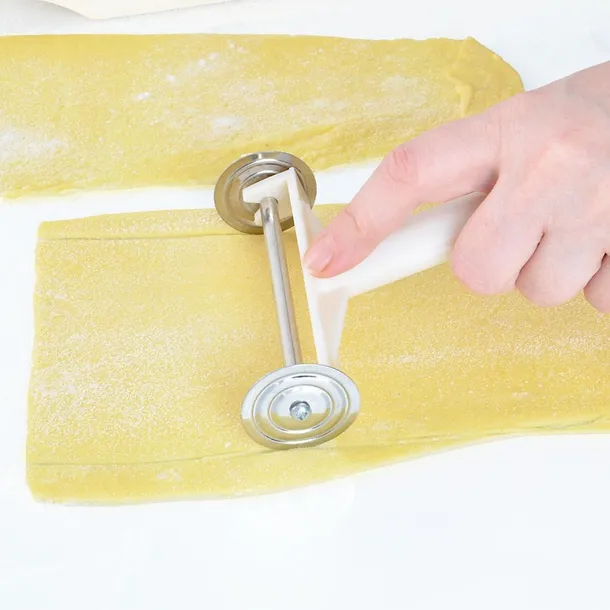 maszynka-do-makaronu-stan-nowy-waga-z-opakowaniem-5-26-kg