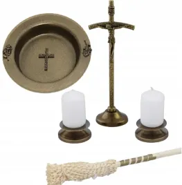 komplet-zestaw-koledowy-papieski-ciemny-zloty-krzyz-kropidlo-lichtarz
