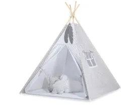 namiot-tipi-dla-dzieci-zawieszki-piora-biale-grochy-na-szarym