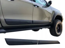 nakladki-na-drzwi-dokladki-toyota-hilux-2016-