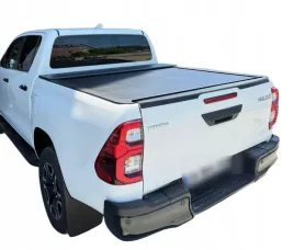 roleta-aluminiowa-zabudowa-paki-toyota-hilux