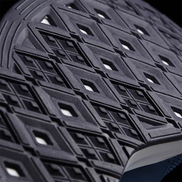 essential-star-3-marka-adidas-kod-producenta-bb3228