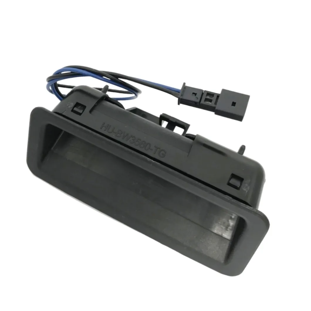 przycisk-klapy-bagaznika-bmw-3-e90-e91-5-e60-e61-stan-nowy