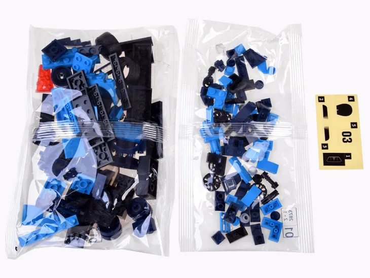 zestaw-klockow-technicznych-samochod