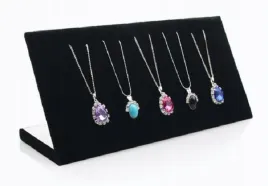 ekspozytor-stojak-na-lancuszki-naszyjniki-bransoletki-bizuterie-czarny-nisk