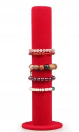 ekspozytor-walek-walec-pionowny-na-gumki-bransoletki-czerwony-zamszowy