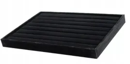 ekspozytor-na-pierscionki-kolczyki-welur-czarny-czarna-tacka-waleczki-walki