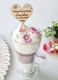 swieca-sojowa-z-grawerem-deser-kawa-latte-prezent-swieta-mikolaj-urodziny