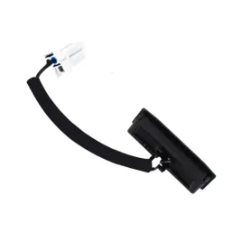 wlacznik-przycisk-otwierania-klapy-nissan-qashqai