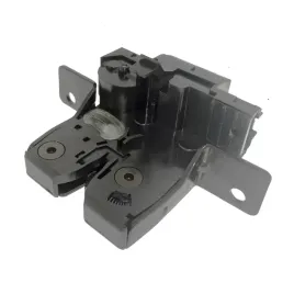 zamek-bagaznika-tyl-nissan-micra-k12-1-6-16v-2005