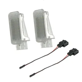 lampka-wnetrza-drzwi-kabiny-do-audi-a6-s6-c6-vw-skoda-superb-iii-4b094741