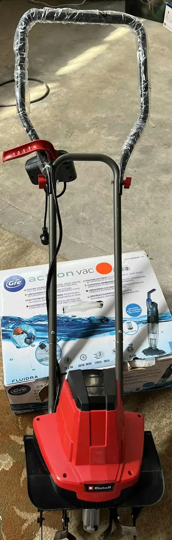 glebogryzarka-einhell-3431050-30-cm-750-w-stan-powystawowy
