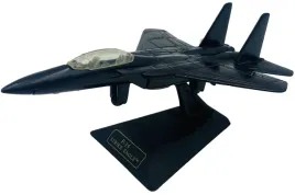 samolot-boeing-f-15-strike-eagle-model-podstawka-metal-motormax-czarny