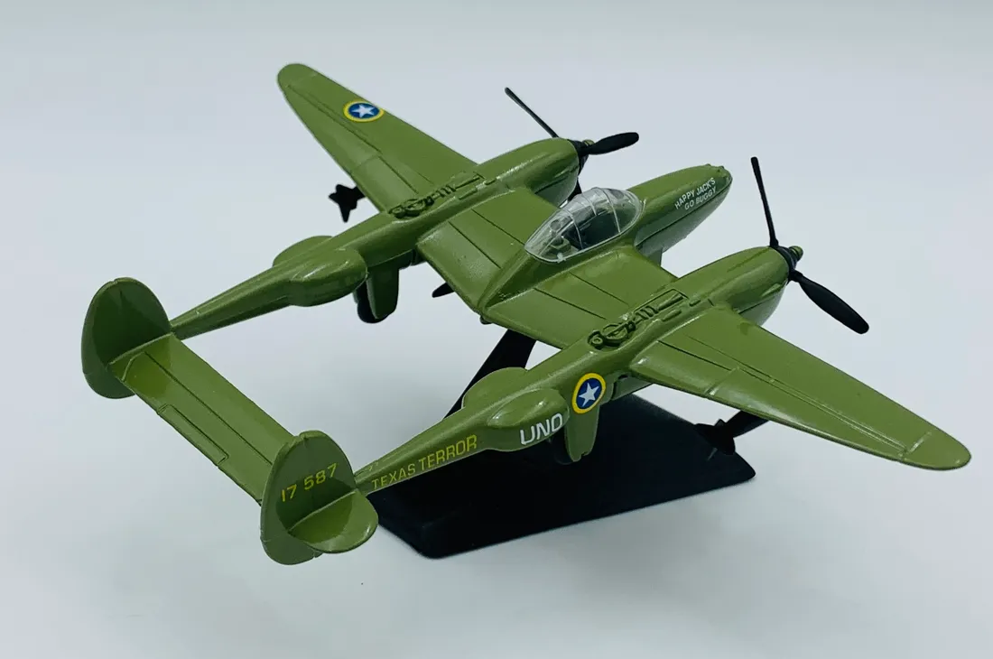 samolot-lockheed-p-38-lightning-model-metal-motormax