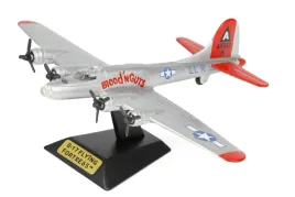 samolot-boeing-b-17-flying-fortress-blood-nguts-podstawka-metal-motormax