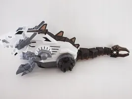auto-robot-dinozaur-bialy-zieje-para-jezdzi