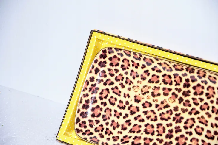 patera-ceramiczna-kolor-odcienie-zoltego-i-zlota