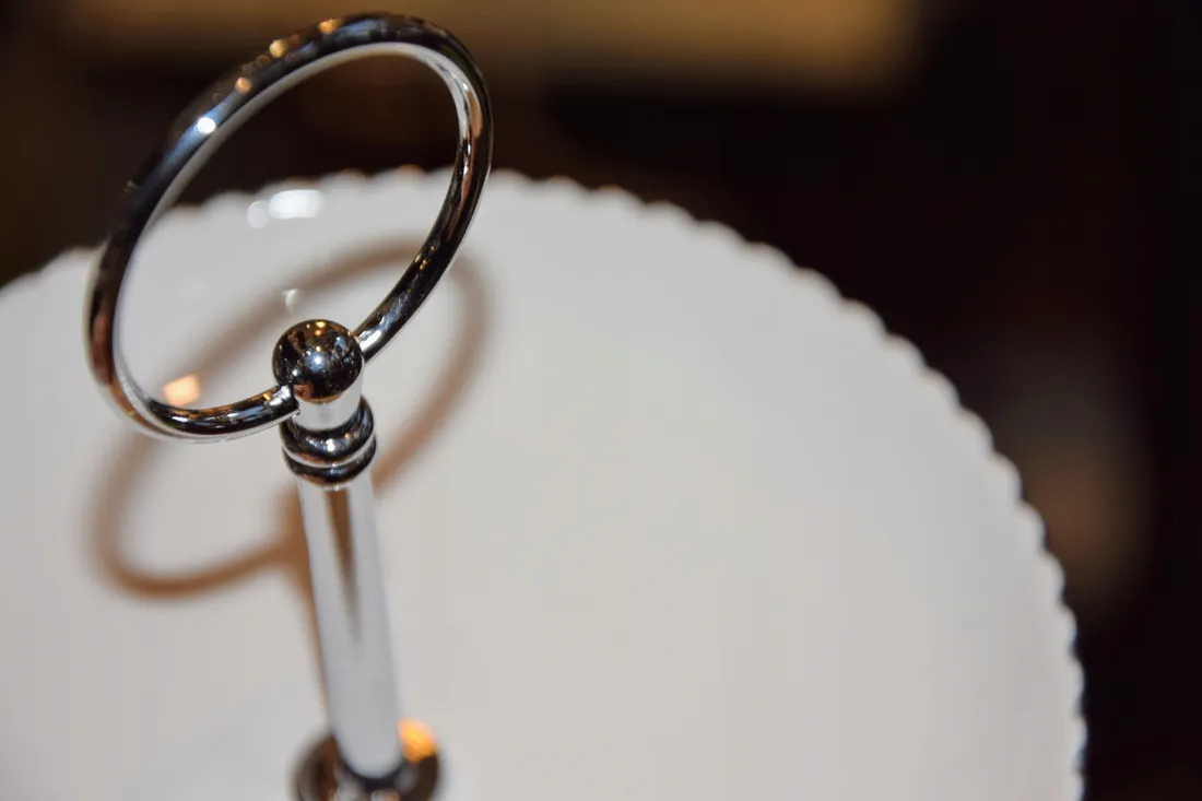 patera-bialo-srebrna