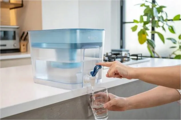 dystrybutor-wody-brita-optimax-flow-niebieski-galaxy