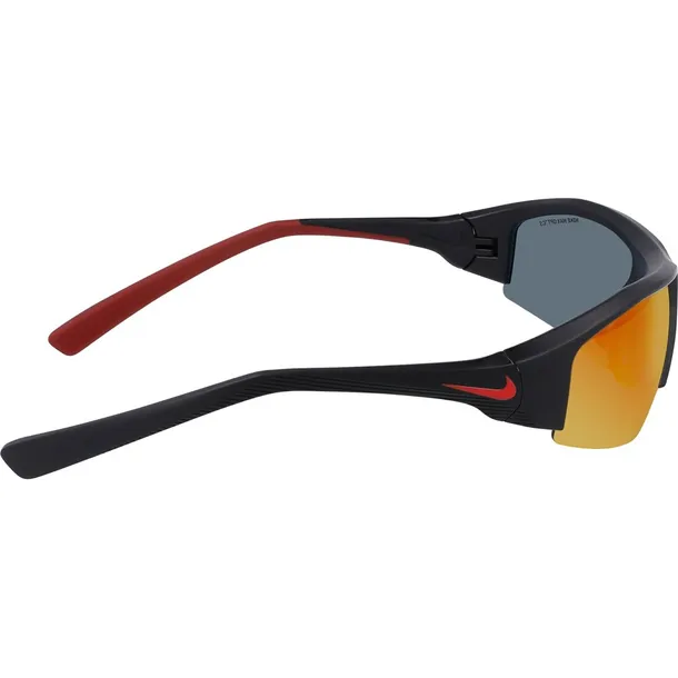 skylon-ace-22-marka-nike