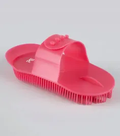zgrzeblo-dla-konia-do-siersci-premier-equine-plastic-curry-comb-fuksja