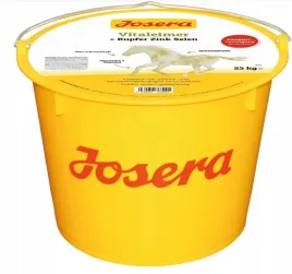 lizawka-dla-koni-josera-vitaleimer-miedz-selen-i-cynk-pastwiskowa-25kg