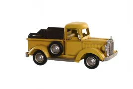 zolty-samochod-replika-zabytkowej-ciezarowki-na-urodziny