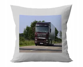 poduszka-personalizowana-man-tiry-pomysl-na-prezent-super-wzory