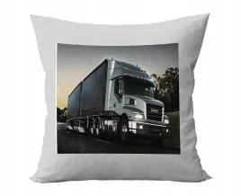 poduszka-personalizowana-iveco-tiry-pomysl-na-prezent-super-grafiki