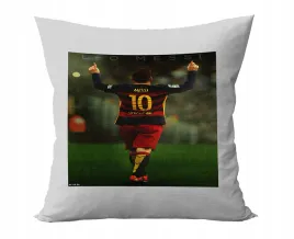poduszka-personalizowana-lionel-messi-pilka-pomysl-na-prezent-wzory
