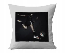 poduszka-personalizowana-karim-benzema-pilka-pomysl-na-prezent-grafiki