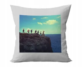 poduszka-personalizowana-bts-muzyka-pomysl-na-prezent-super-wzory