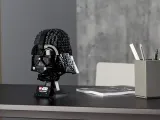 lego-star-wars-75304-darth-vader-helmet-material-plastik