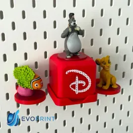 zestaw-uchwyt-na-glosnik-i-figurki-audiobajki-do-tablicy-ikea-czerwony