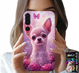 etui-do-huawei-p20-plus-slodka-chihuahua-na-rozowym-tle-kwiatami