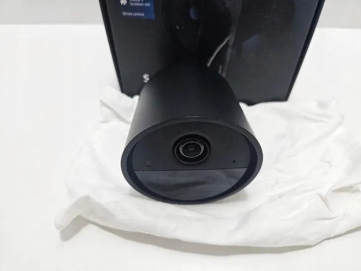 kamera-przewodowa-philips-hue-secure-stan-powystawowy-model-secure