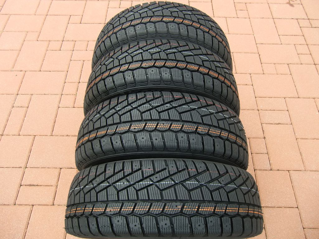 4szt OPONY ZIMOWE 215/65R16 komplet 4 sztuki 215 65 16 – 201008484