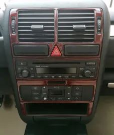 audi-a2-okleiny-na-deske-konsola-carbon-dekory-kokpit-panel-deska