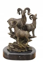 rodzina-muflonow-na-skale-muflon-kozica-figura-rzezba-z-brazu-ozdoba