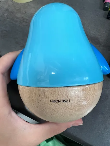 hape-muzykalny-pingwin-wanka-wstanka-marka-hape