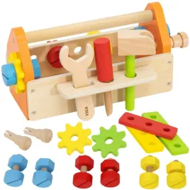 solidny-zestaw-narzedziowy-w-drewnianej-skrzynce