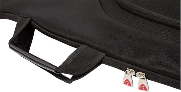 fender-fb610-pokrowiec-na-gitare-basowa-stan-nowy